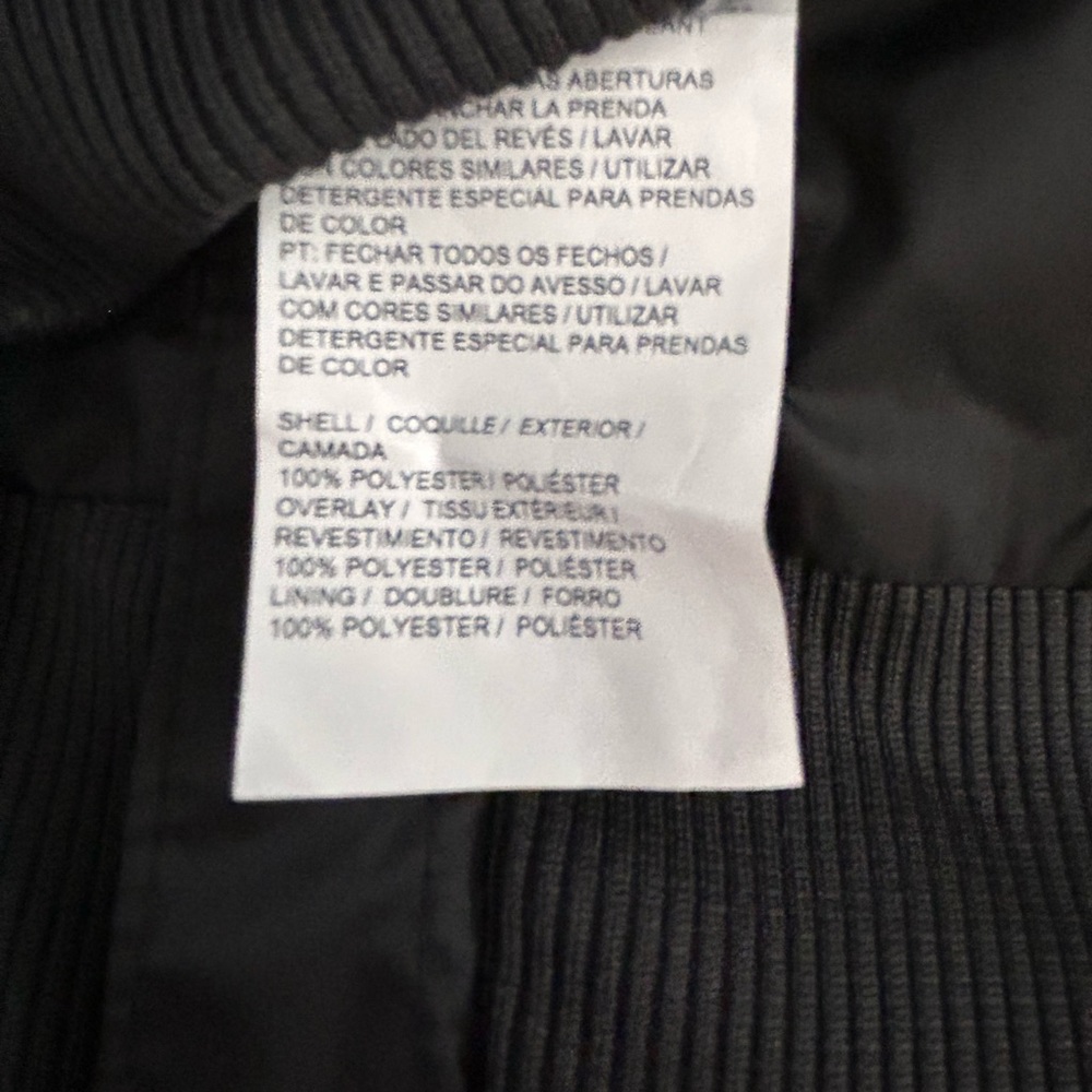 Ferrari jacket Size Small - Picture 4 of 4